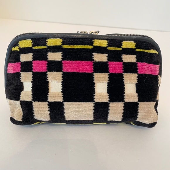 Bottega Veneta Velvet Pouch Cosmetic Case Mini Bag - Picture 4 of 13